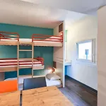 Hotelf1 Ouest Отель