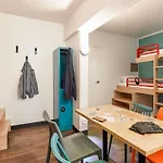 Hotelf1 Ouest * Ним