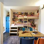 Hotelf1 Ouest Отель *