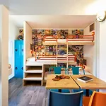 Hotelf1 Ouest Ним