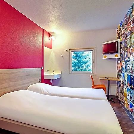 Hotelf1 Ouest Hotell