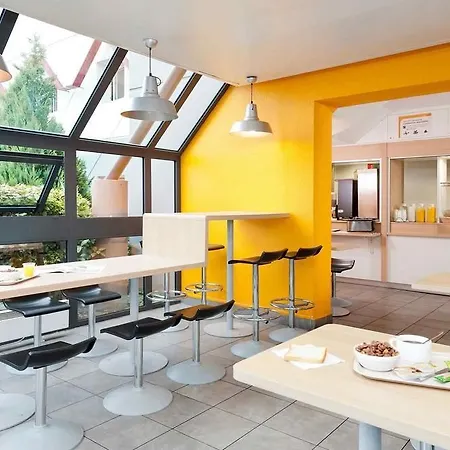 Hotelf1 Ouest Hotell Nîmes