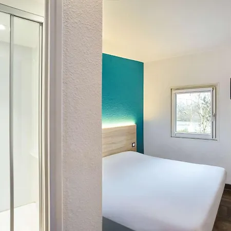 Hotelf1 Nimes Ouest Hotel *