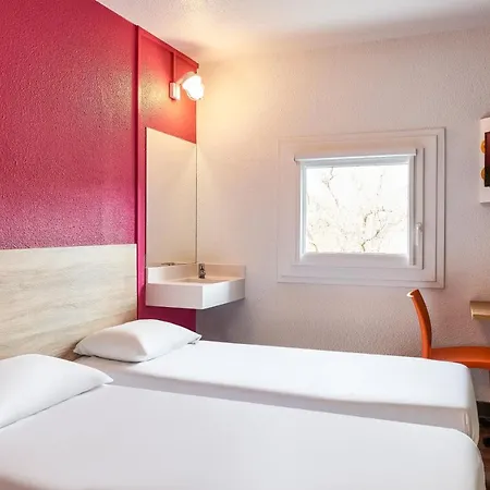 Hotelf1 Ouest Hotel *