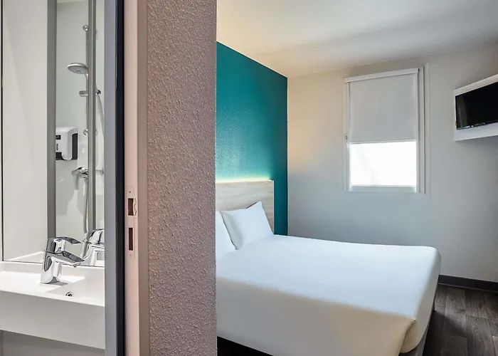 Hotelf1 Nimes Ouest * Νιμ