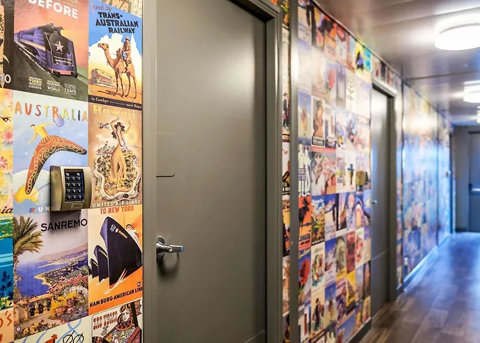 Hotelf1 Nimes Ouest Νιμ