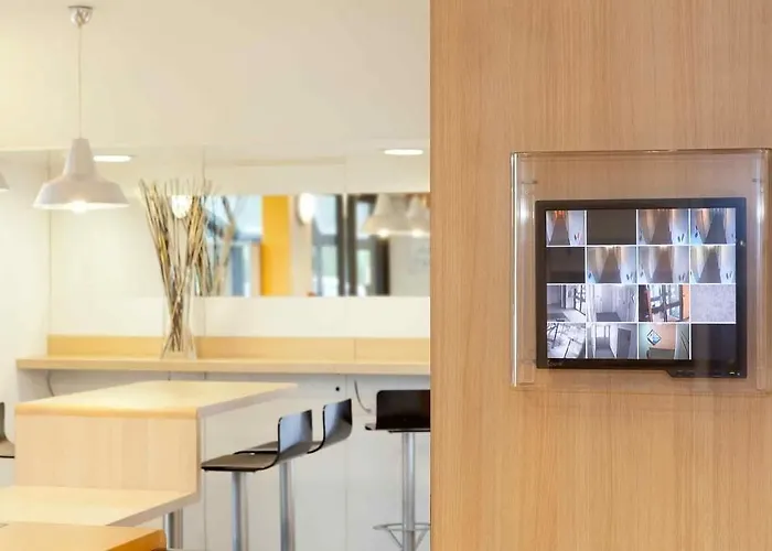 Hotelf1 Nimes Ouest * Νιμ